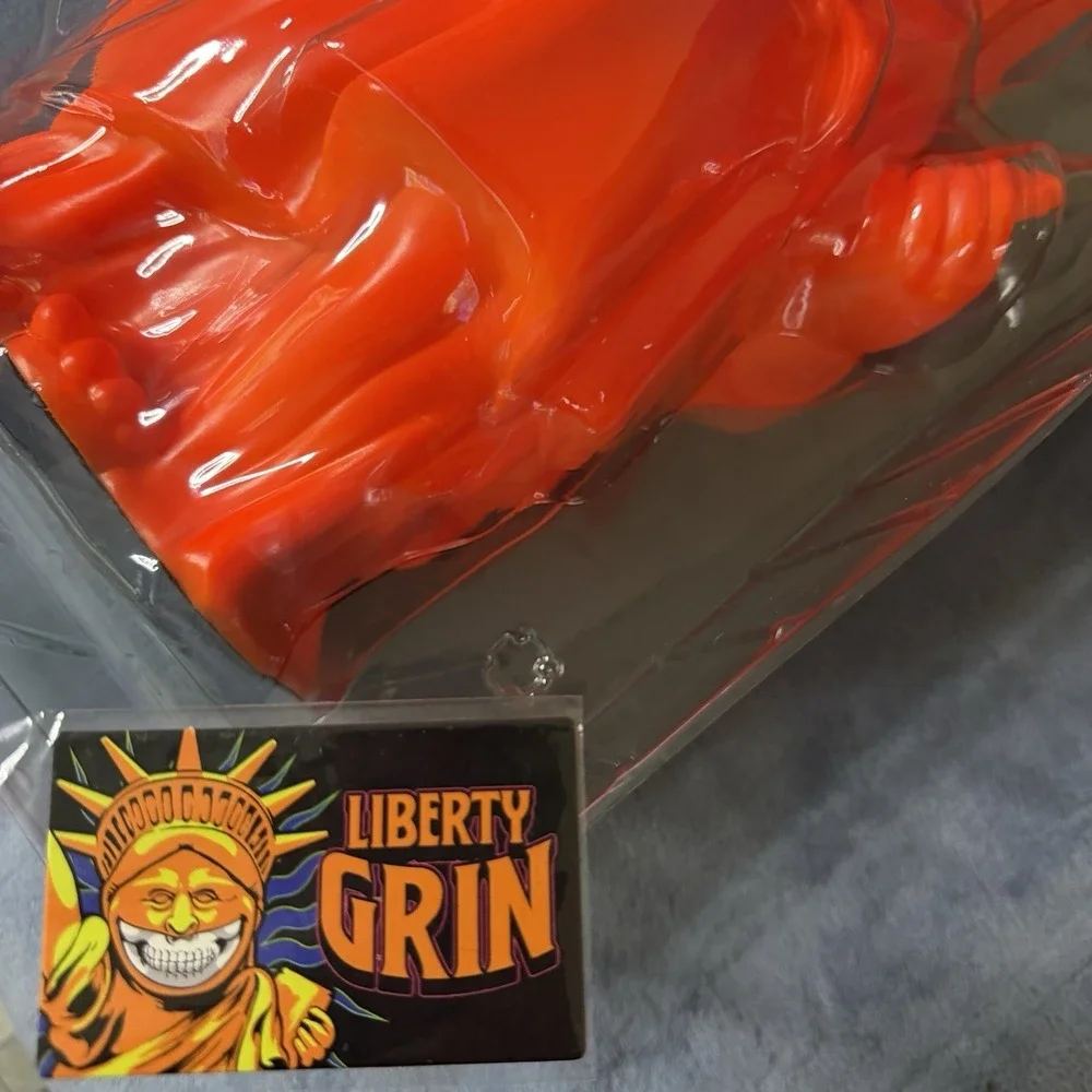 Ron English Liberty Grin. Orange Blacklight Magic‎ 22